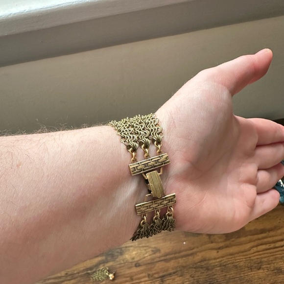 Gorgeous chain link gold jewel bracelet and earrings set - Picture 3 of 14